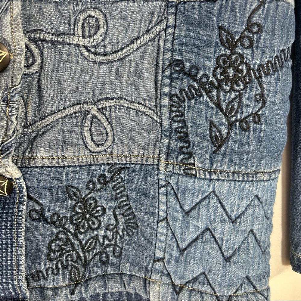 New Direction Patchwork Denim Jacket With Embroid… - image 3